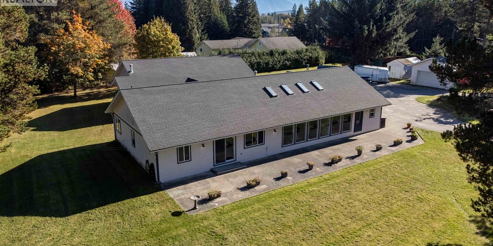 5134 SOUCIE AVENUE Terrace Photo 26 5134 SOUCIE AVENUE Terrace Photo 26